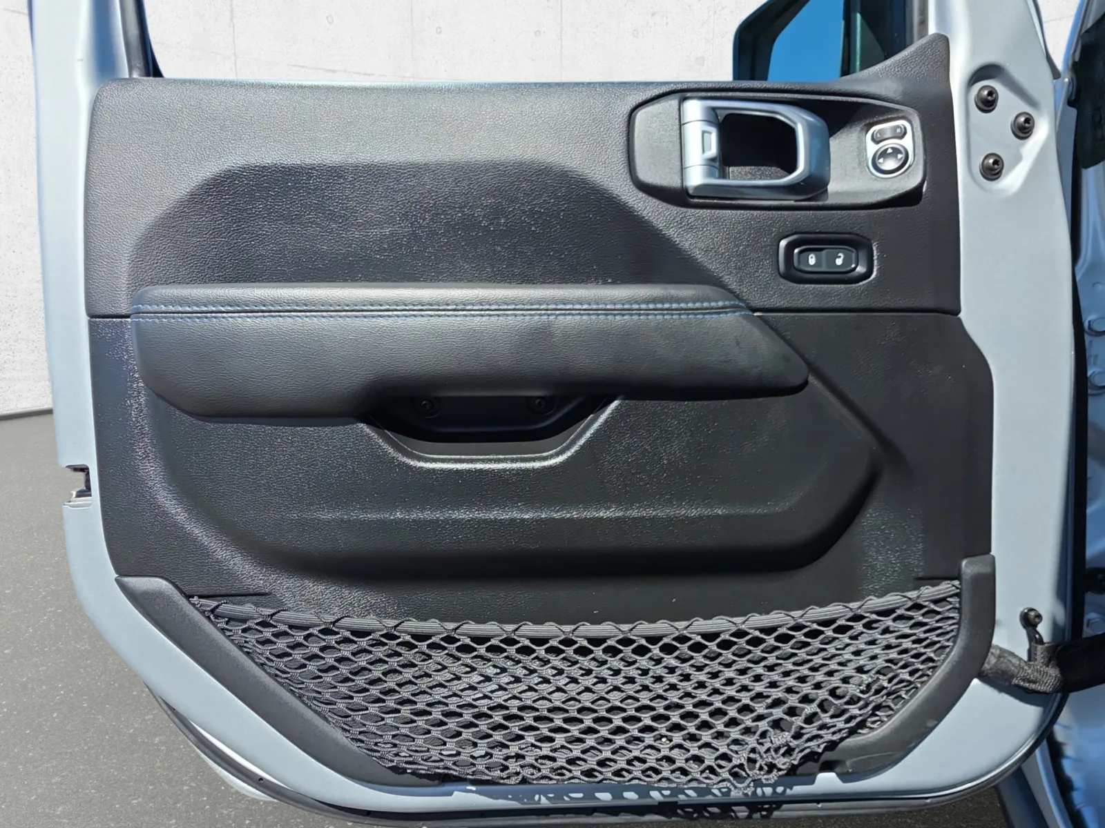 Jeep Wrangler photo 23