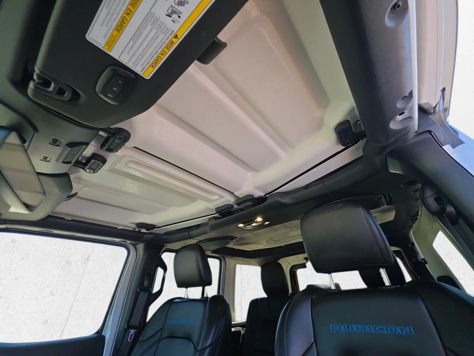 Jeep Wrangler photo 19