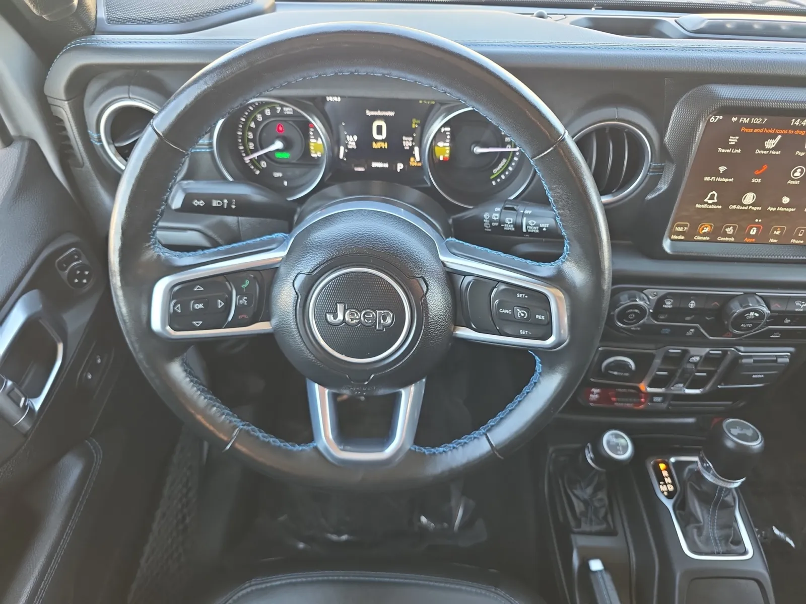 Jeep Wrangler photo 11