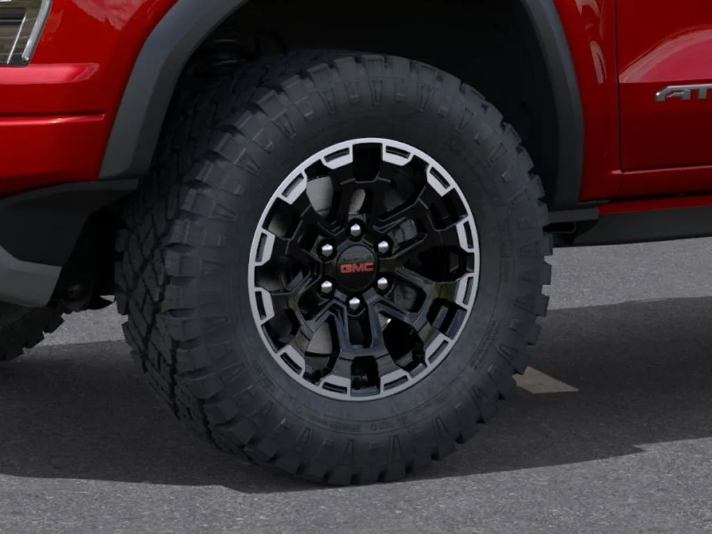 GMC Canyon photo 9