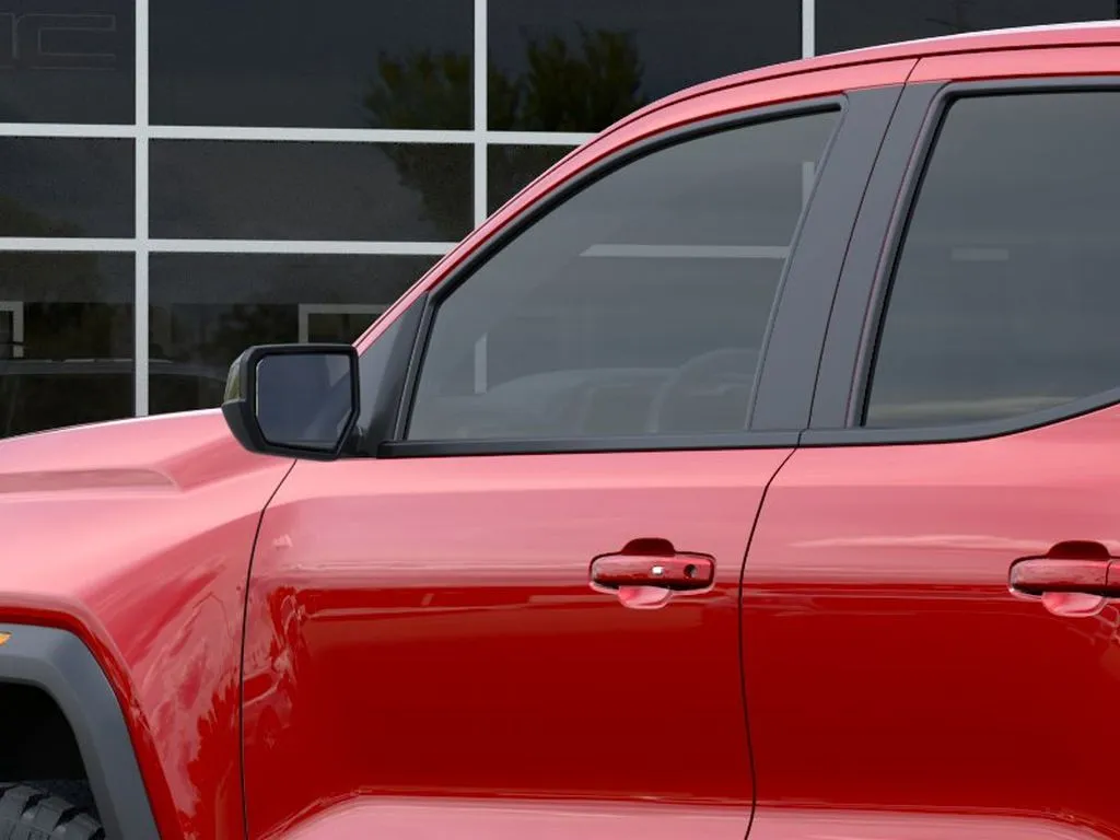 GMC Canyon photo 12