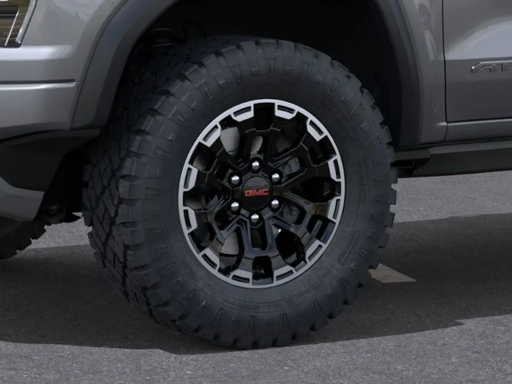 GMC Canyon photo 9