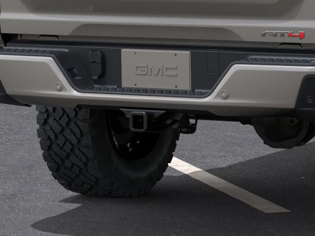 GMC Canyon photo 14