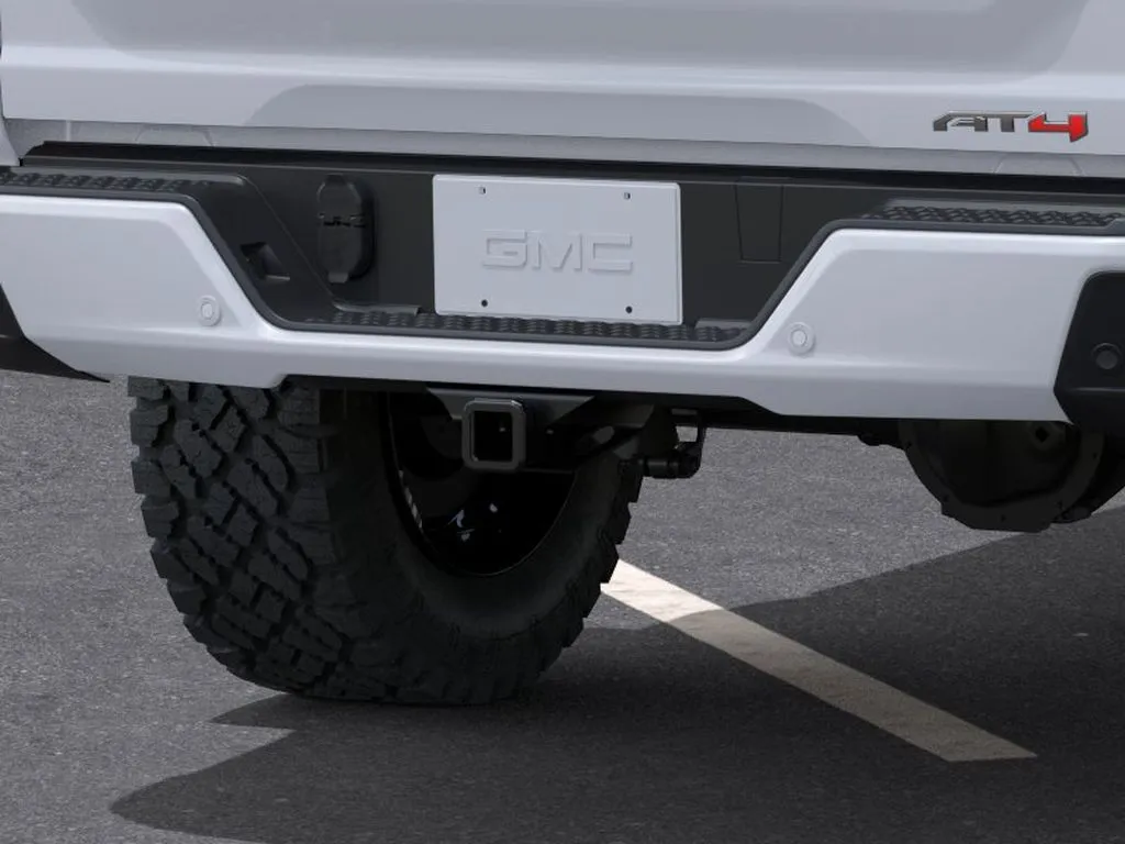 GMC Canyon photo 14