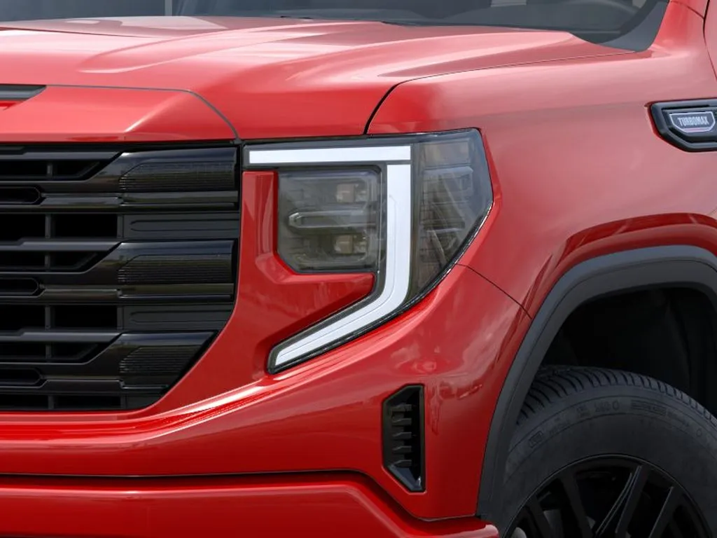 GMC Sierra photo 10