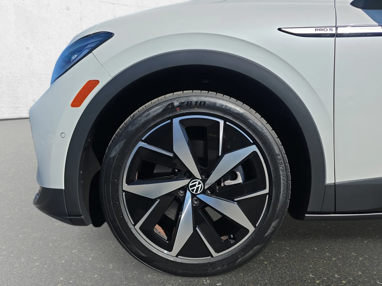 Volkswagen ID.4 photo 34