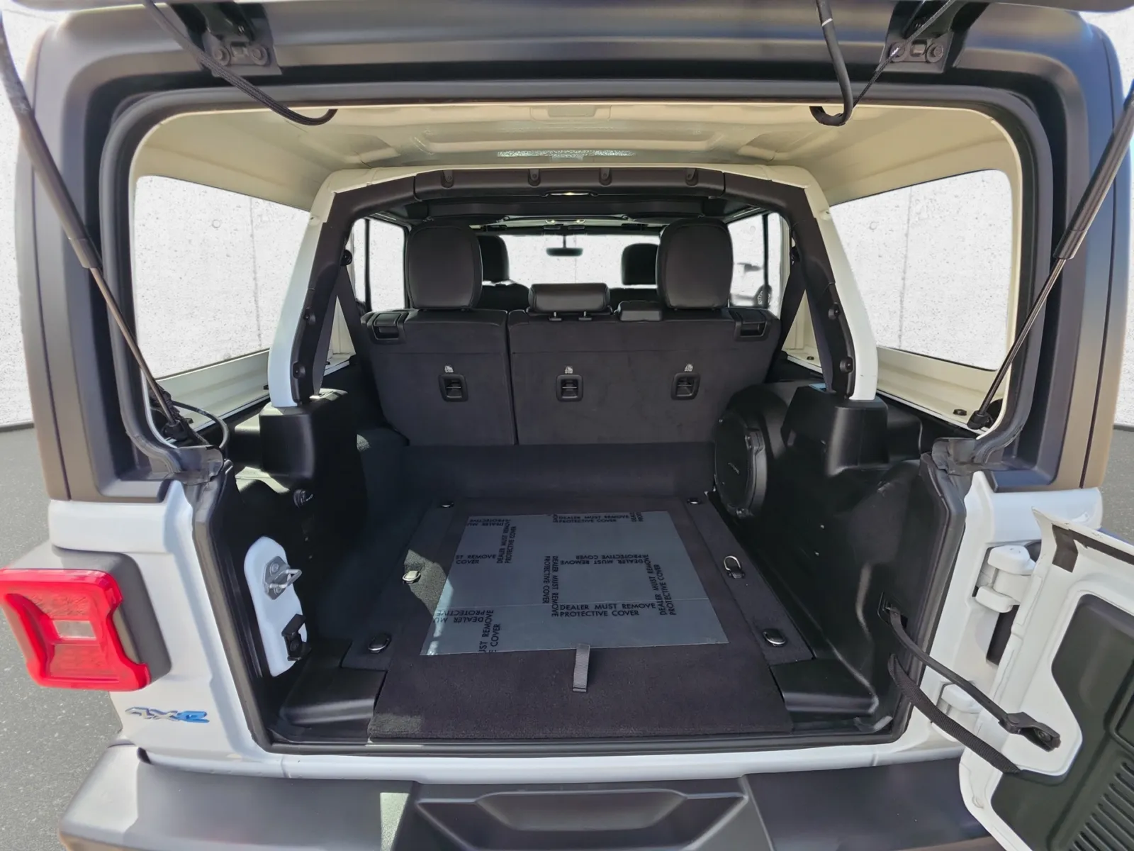 Jeep Wrangler photo 27