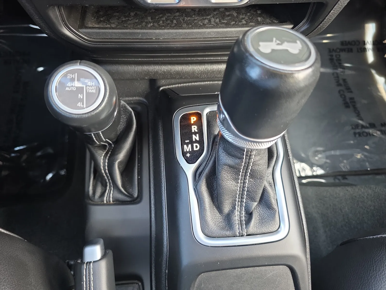 Jeep Wrangler photo 16