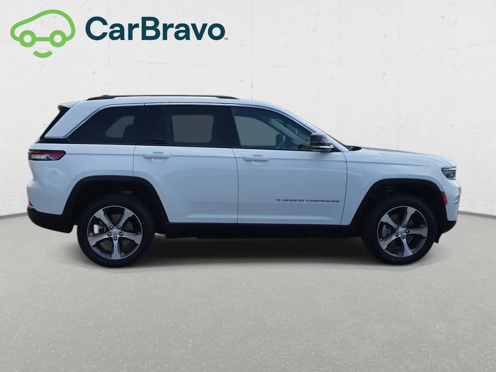 Jeep Grand Cherokee photo 9
