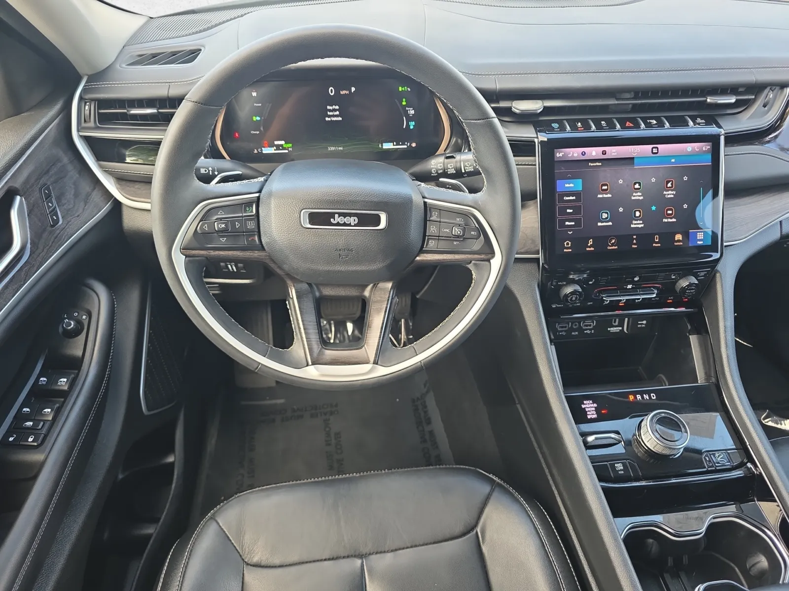 Jeep Grand Cherokee photo 11