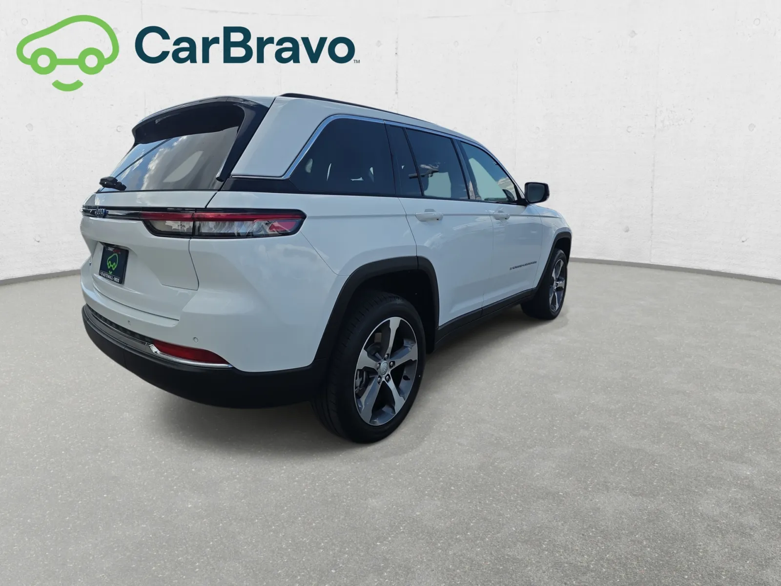 Jeep Grand Cherokee photo 39