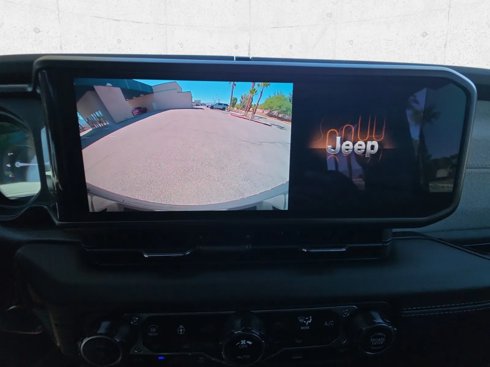Jeep Wrangler photo 15