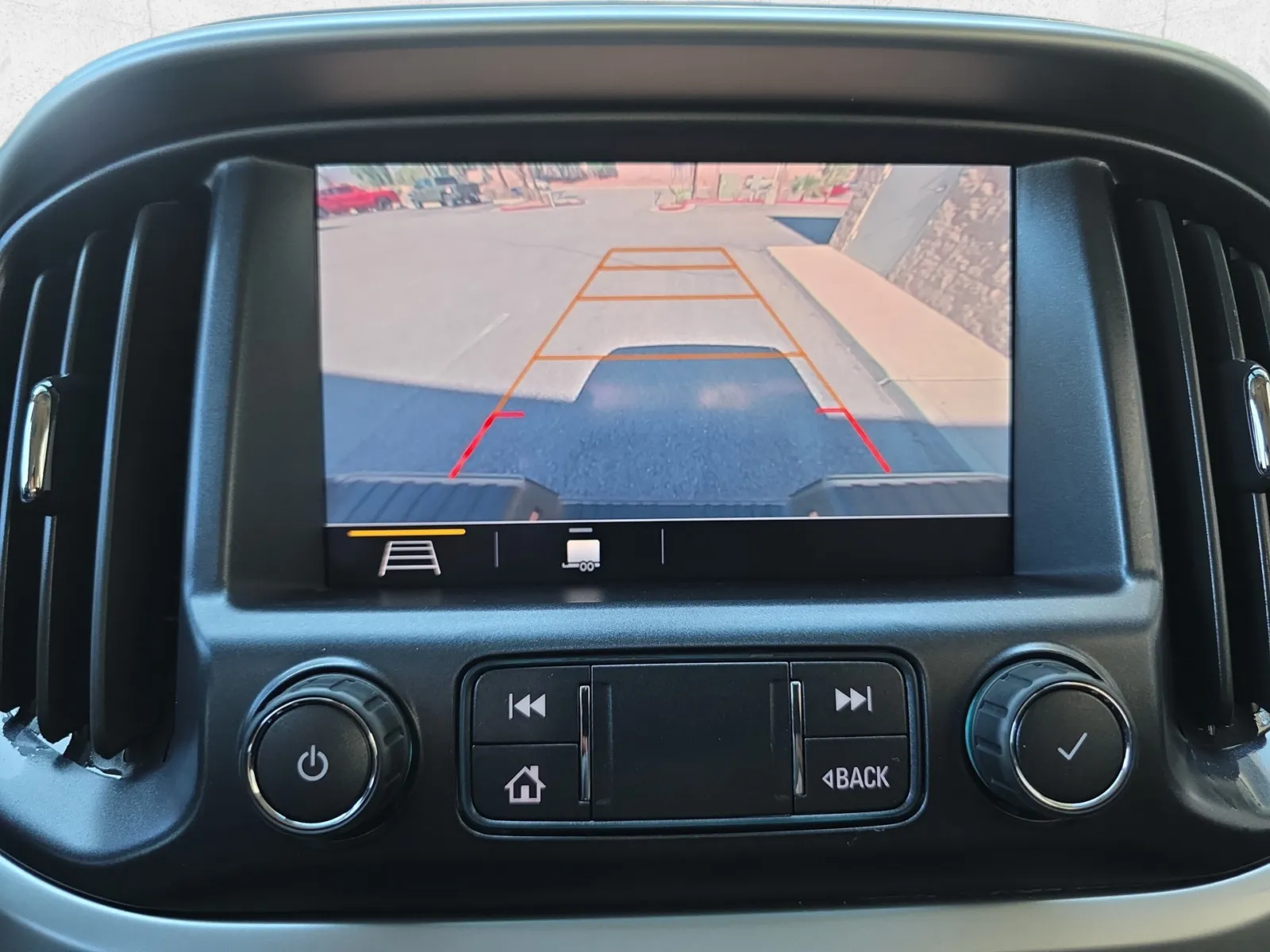 Chevrolet Colorado photo 15