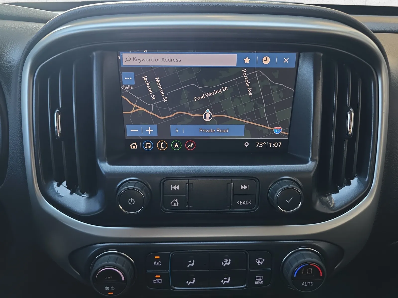 Chevrolet Colorado photo 14
