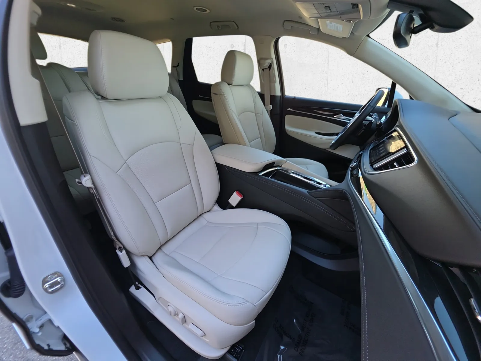 Buick Enclave photo 29