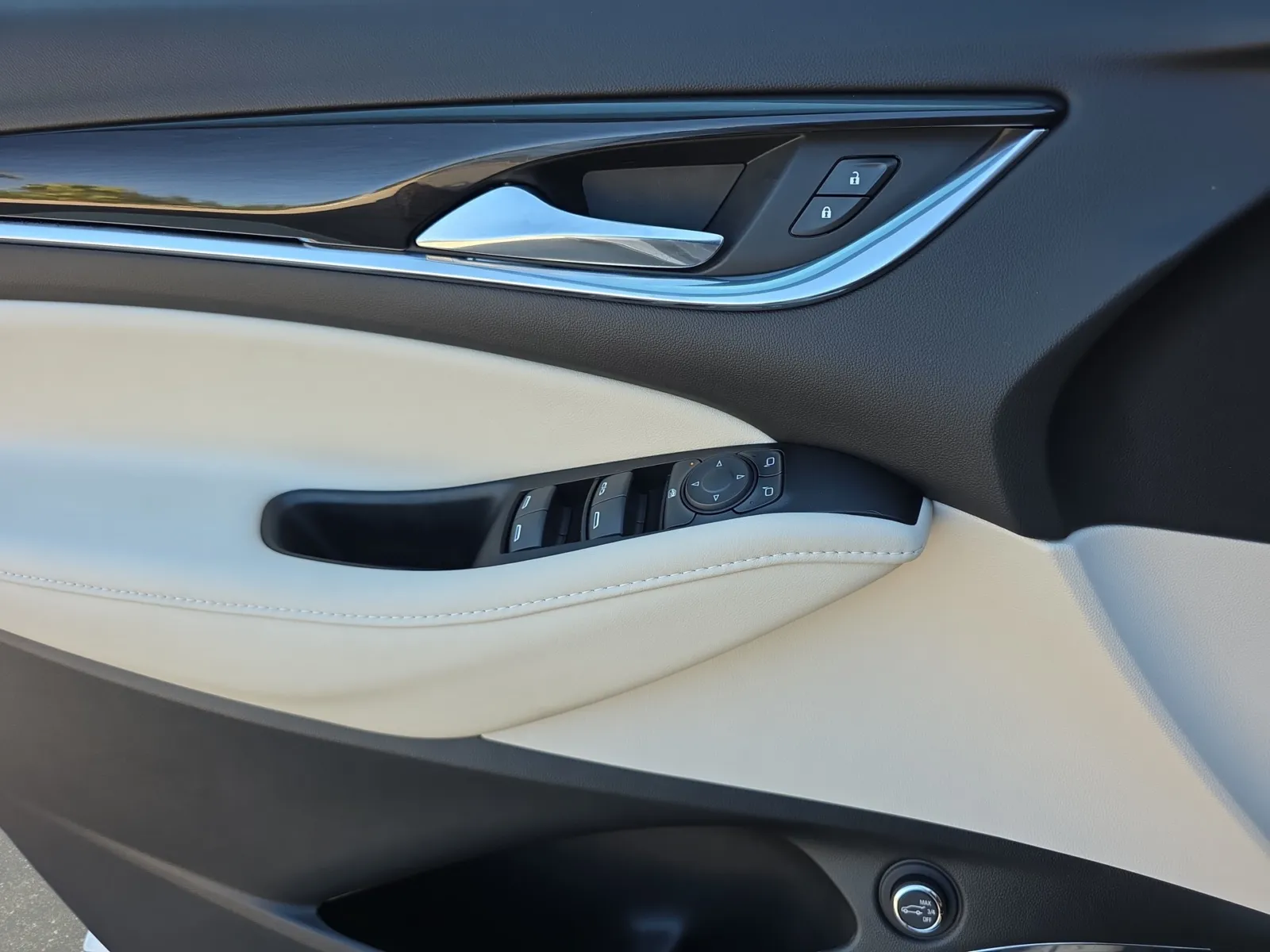 Buick Enclave photo 24