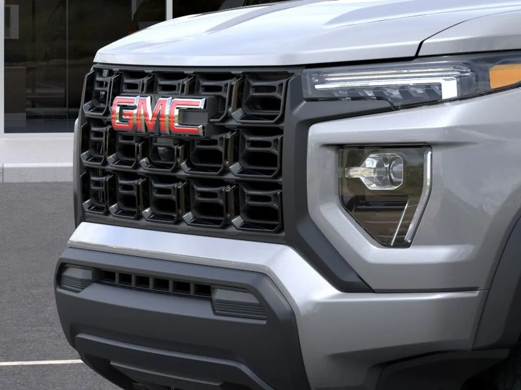 GMC Canyon photo 13