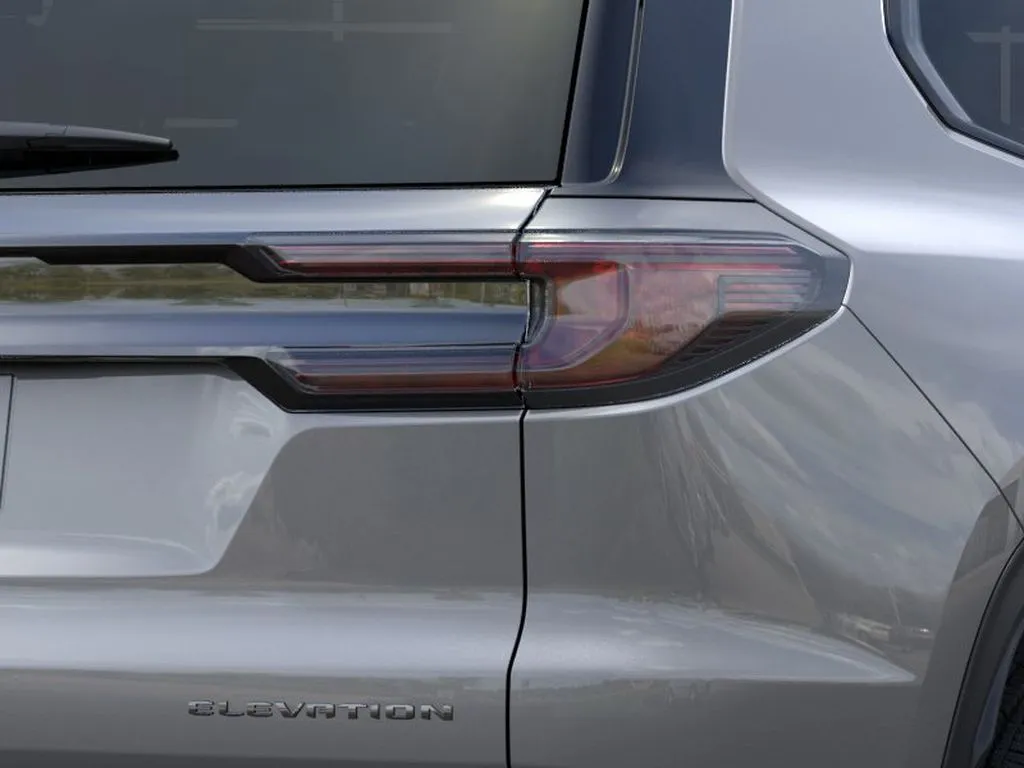 GMC Acadia photo 11