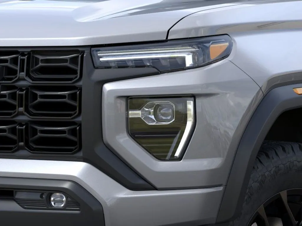 GMC Canyon photo 10