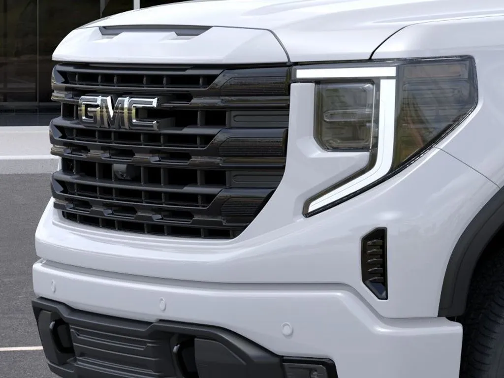 GMC Sierra photo 13