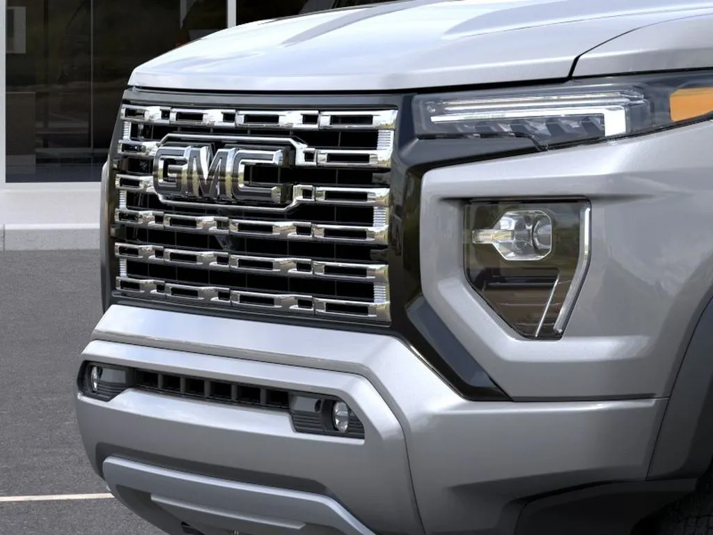 GMC Canyon photo 13