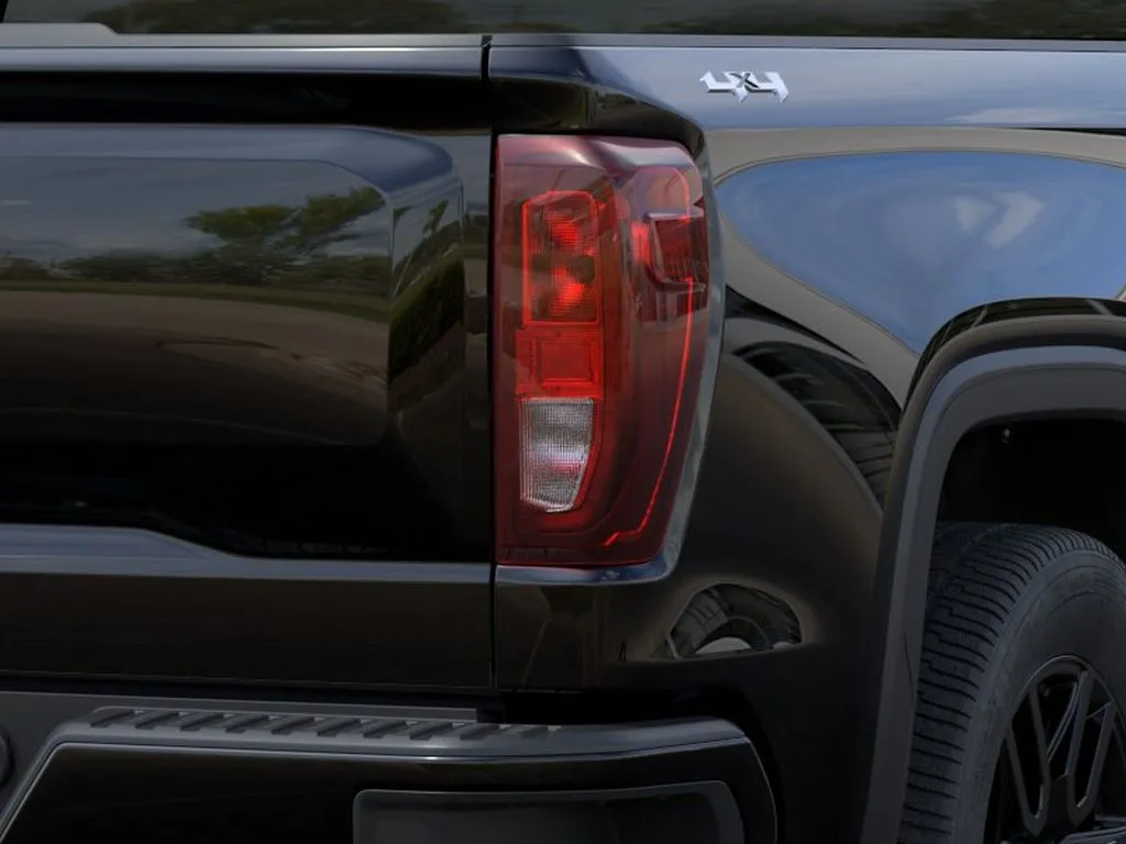 GMC Sierra photo 11