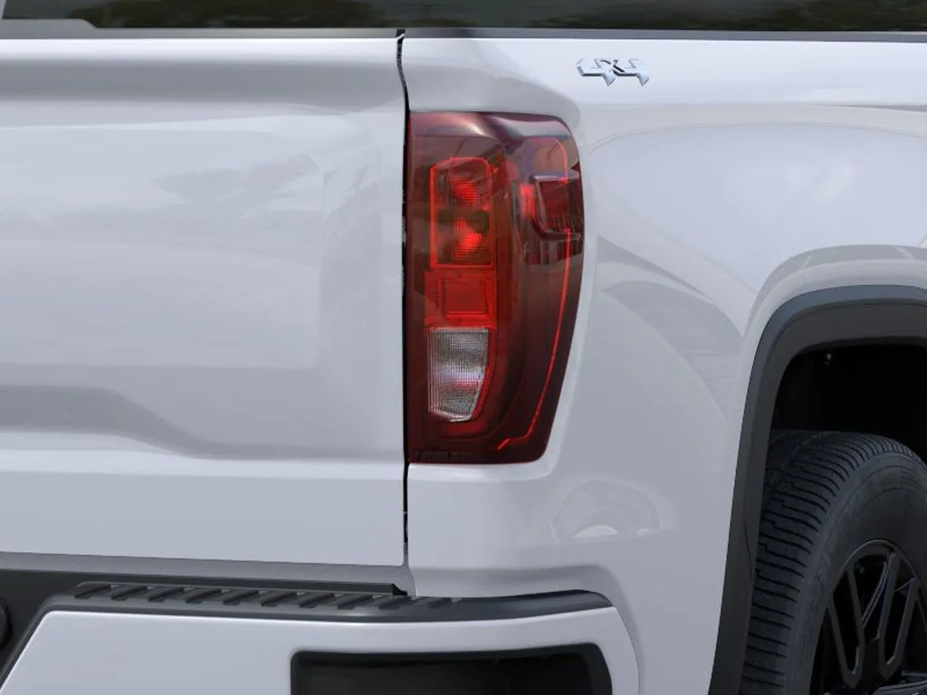 GMC Sierra photo 11