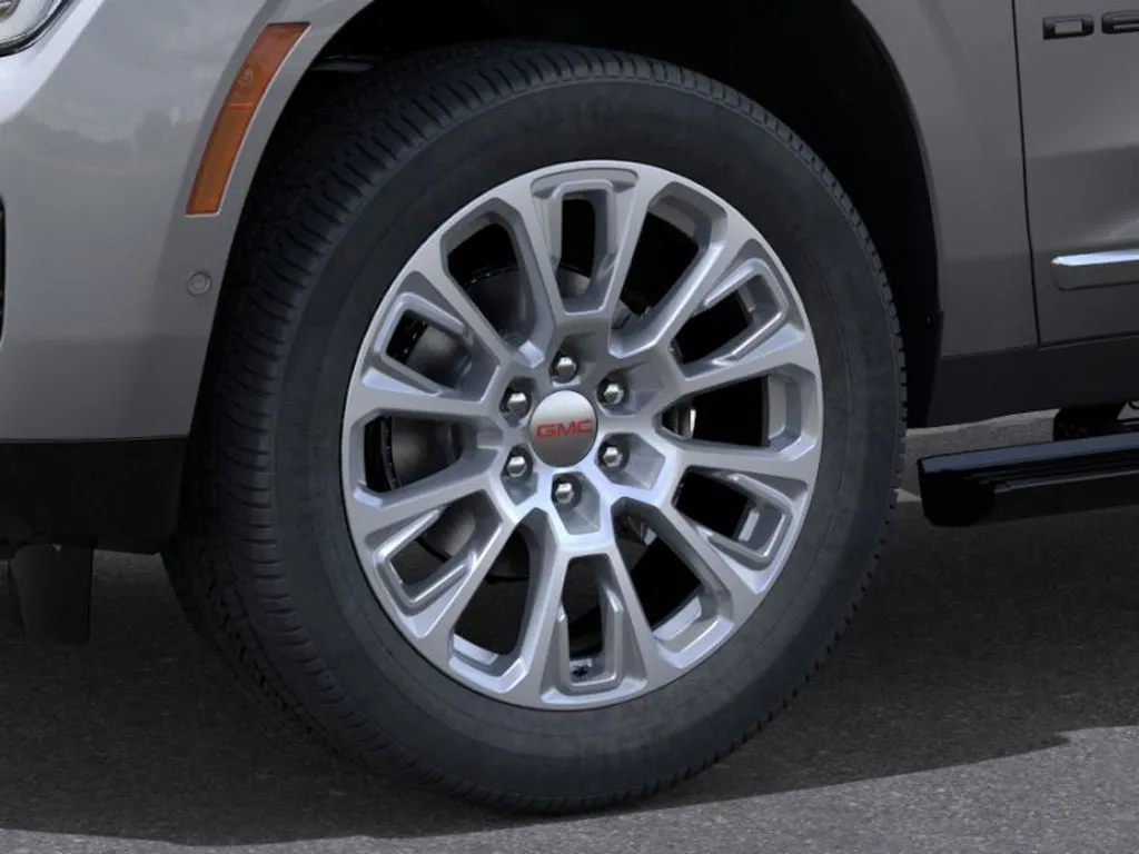 GMC Yukon XL photo 9