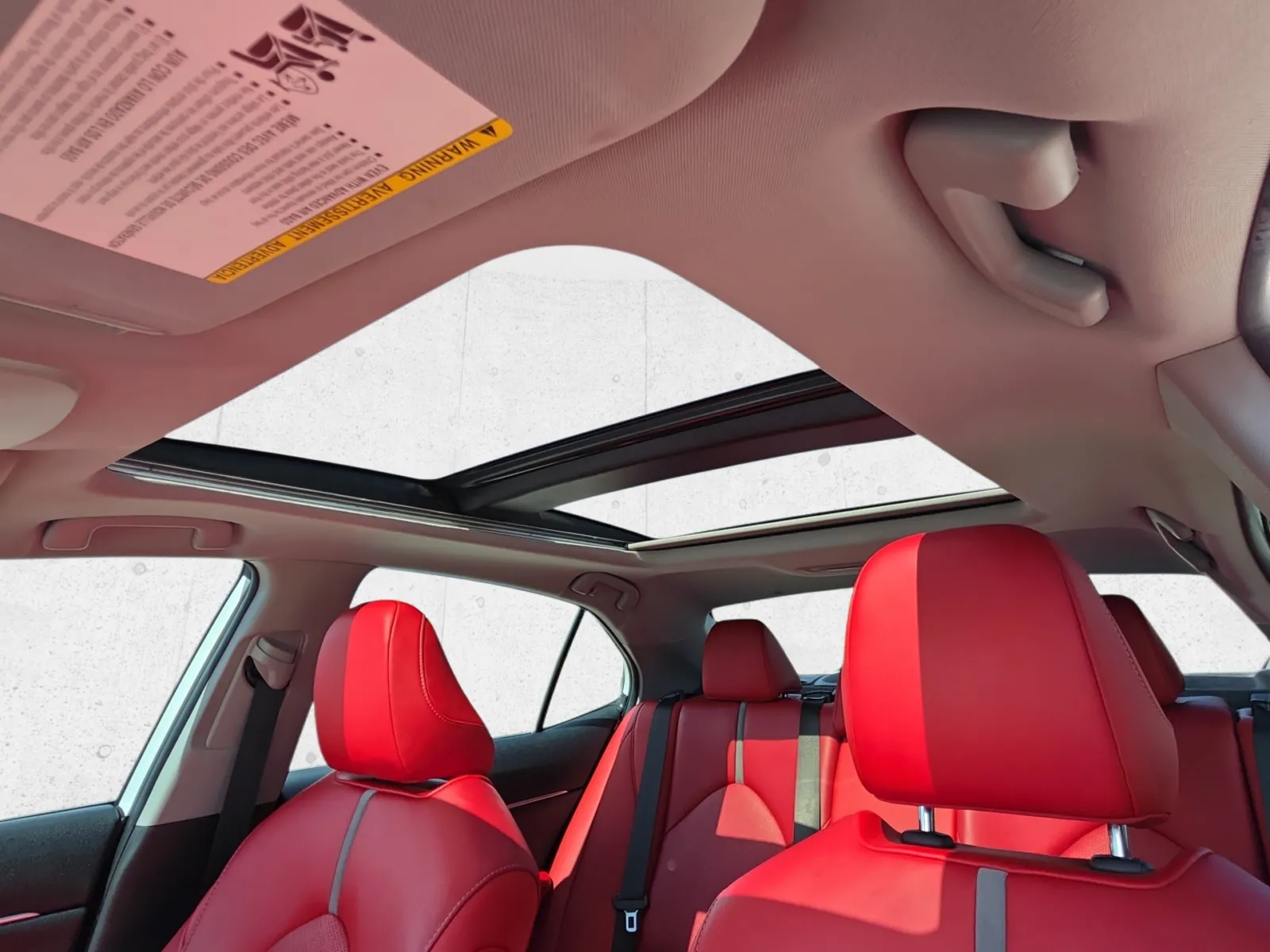 Toyota Camry photo 18