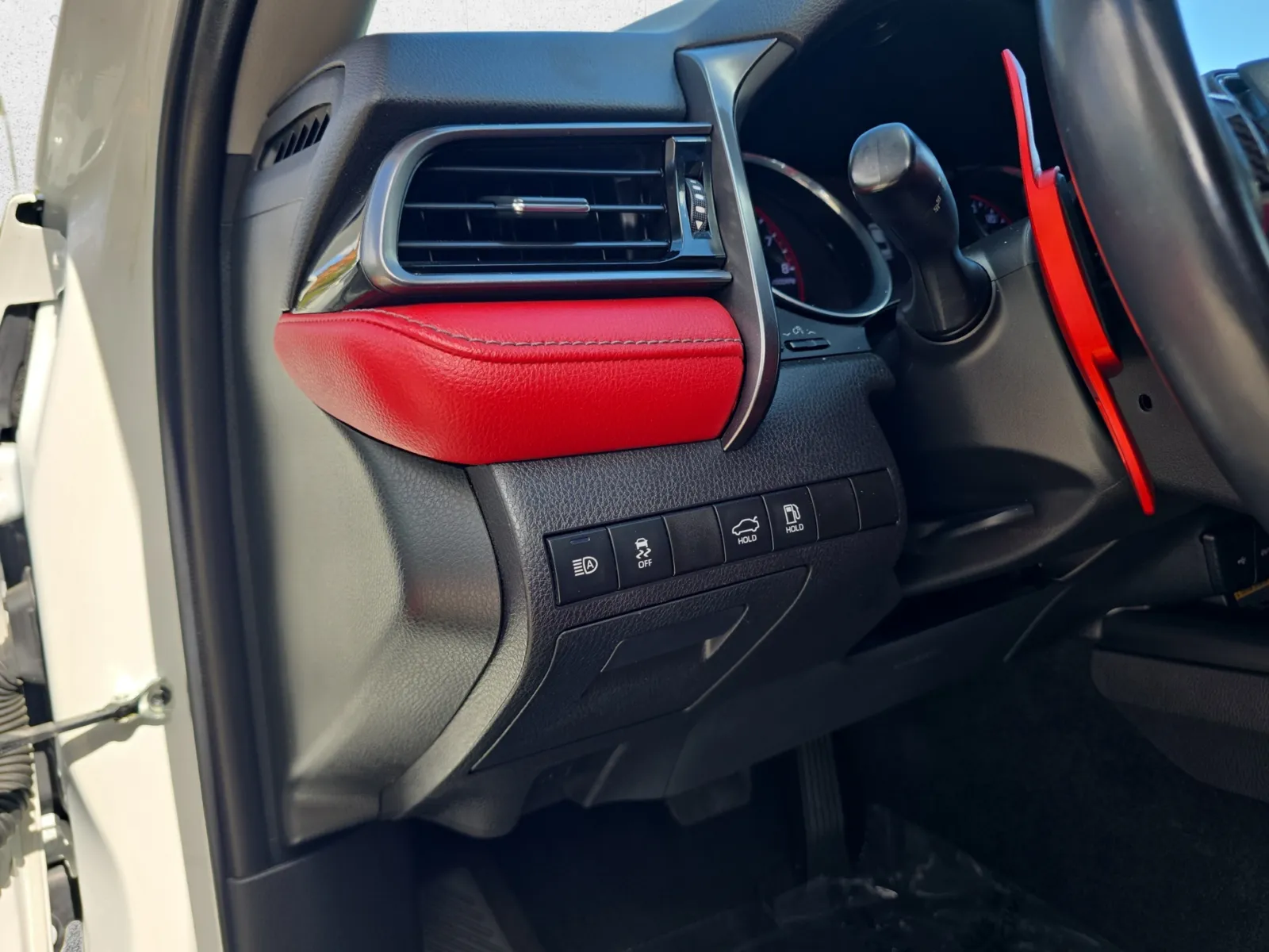 Toyota Camry photo 17