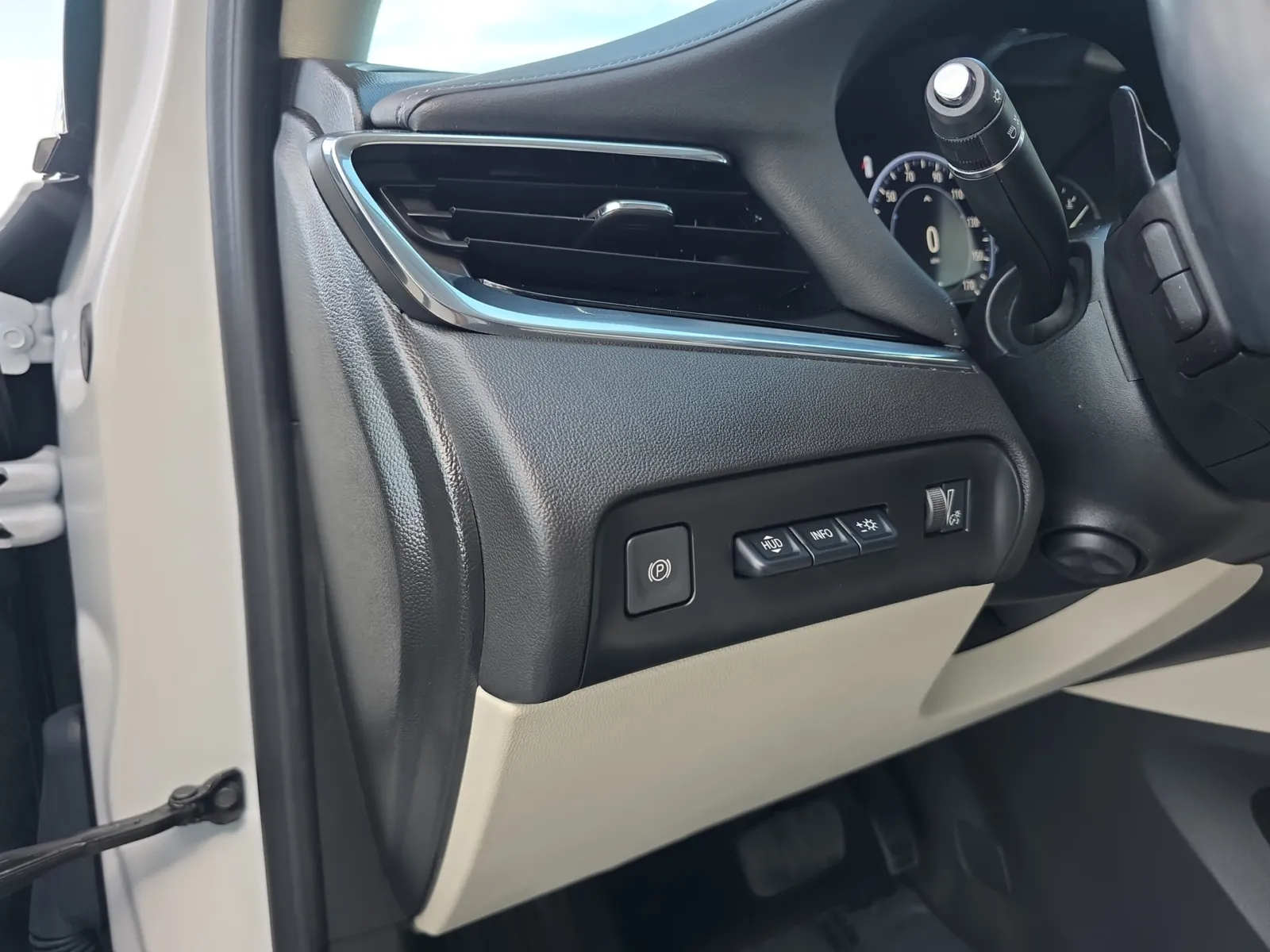 Buick Enclave photo 18