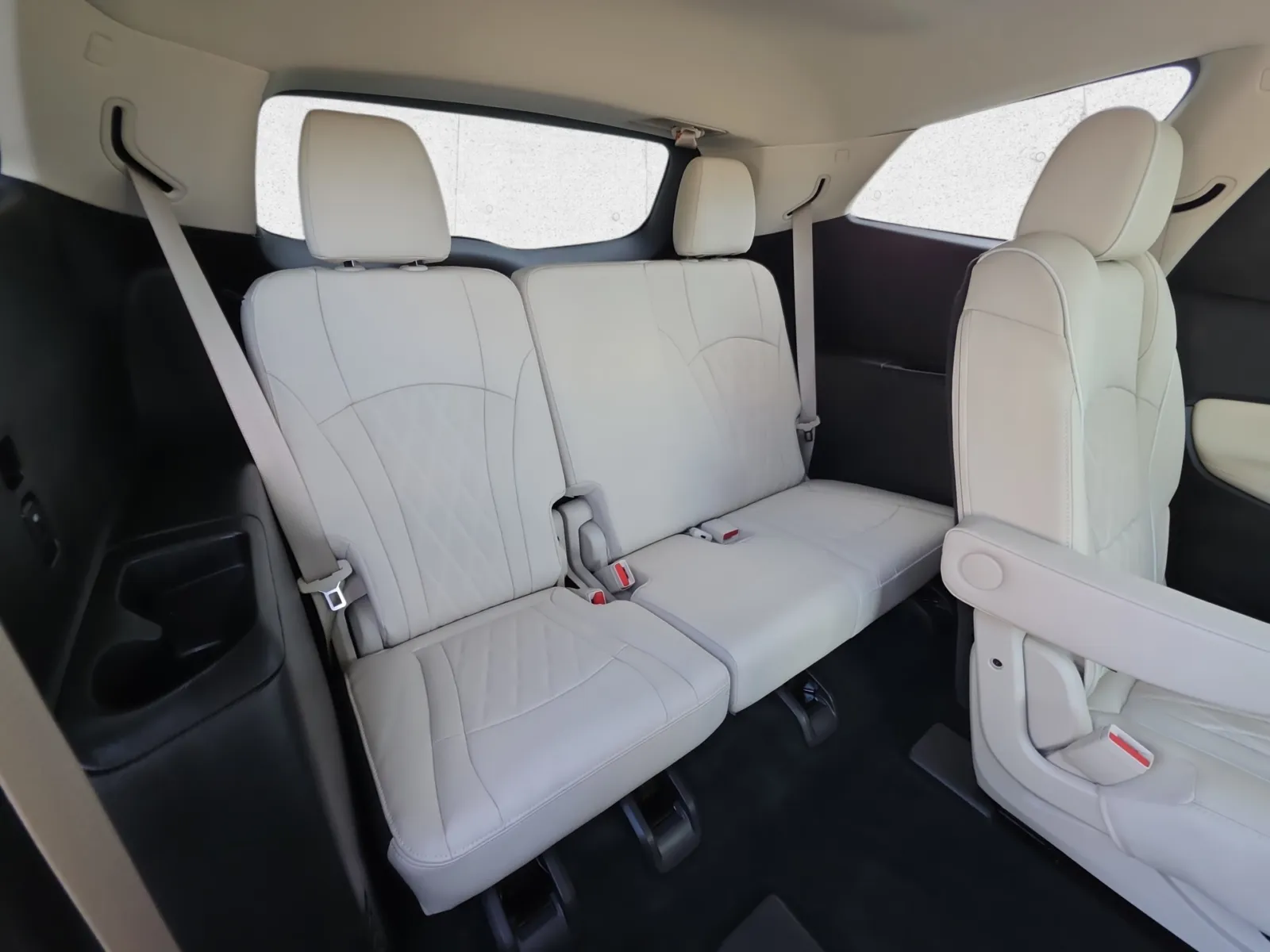 Buick Enclave photo 28