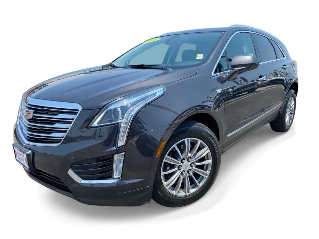 Gray 2017 Cadillac XT5 Luxury FWD for sale in Indio, CA