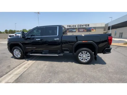 More photos of 2022 GMC Sierra Denali at Chavez-Jessup GMC, CA