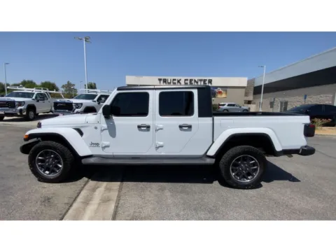 More photos of 2022 Jeep Gladiator Overland at Chavez-Jessup GMC, CA