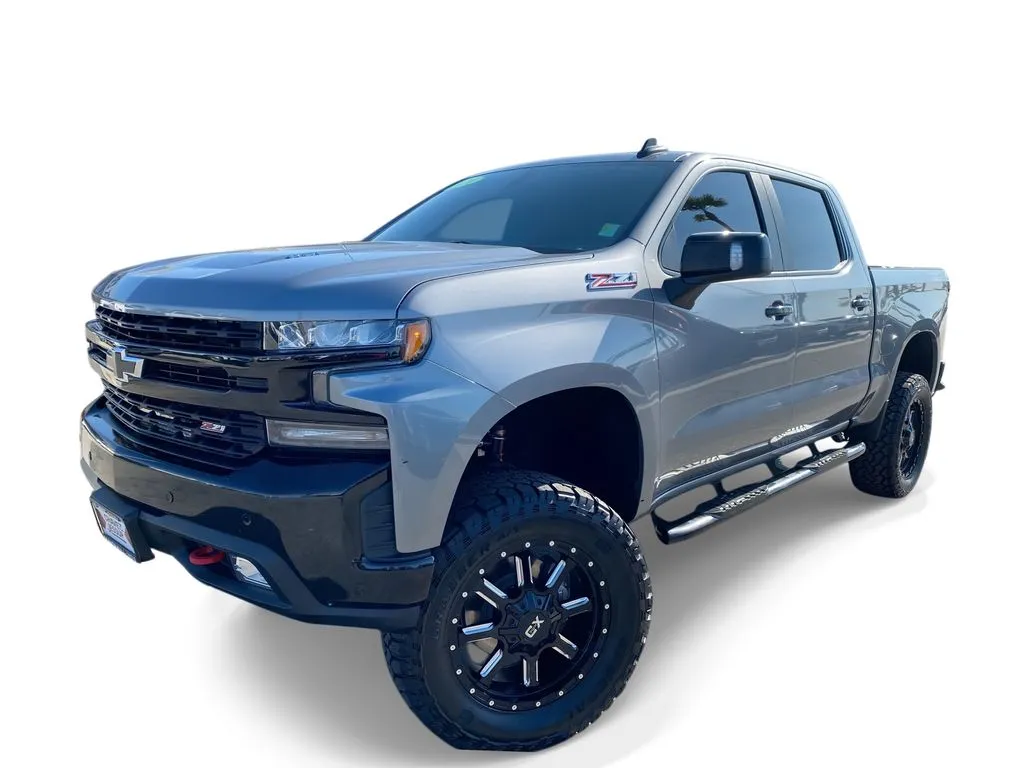 Gray 2020 Chevrolet Silverado LT Trail Boss for sale in Indio, CA