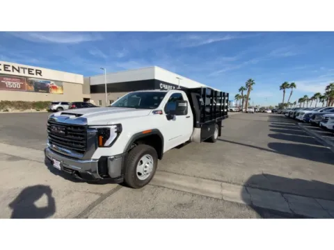 More photos of 2026 GMC Sierra at Chavez-Jessup GMC, CA