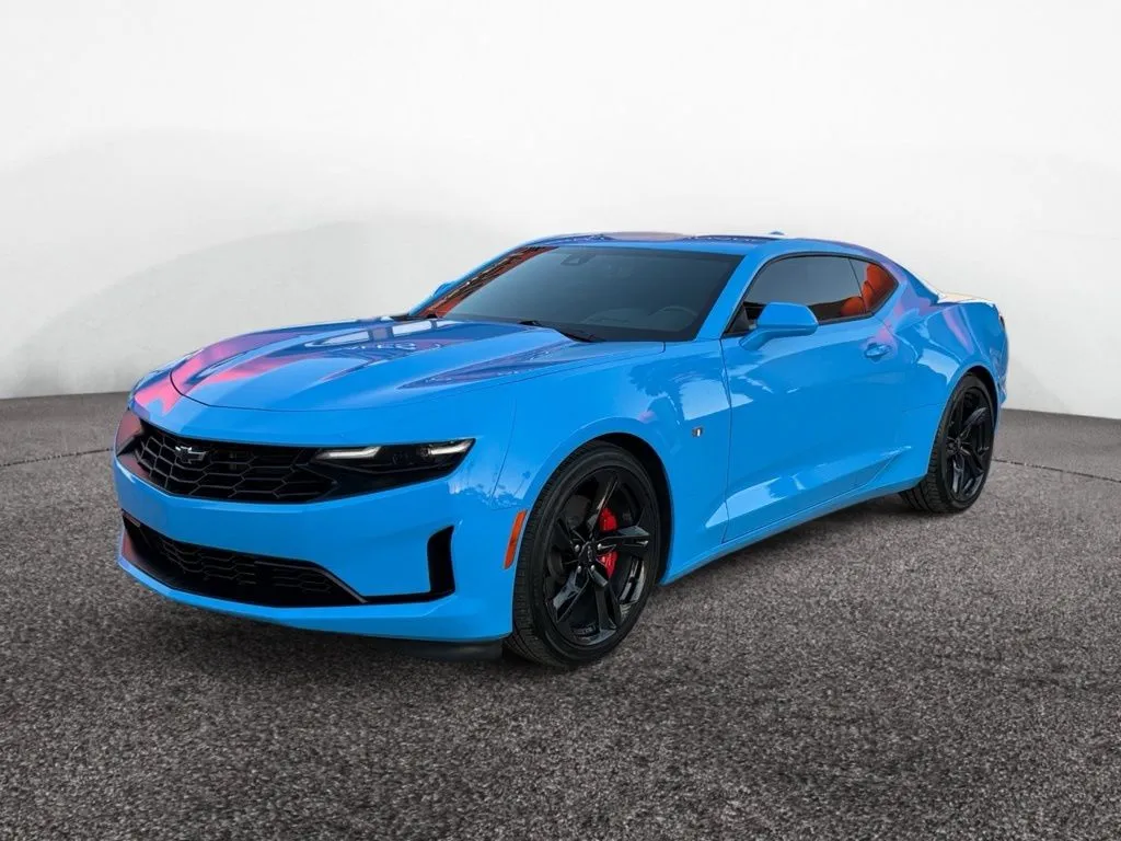 2022 Chevrolet Camaro 3LT's photo