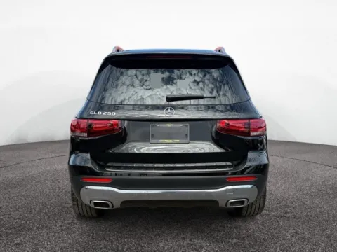 More photos of 2023 Mercedes-Benz GLB 250 at House of Cars Arizona: Phoenix, Scottsdale, Tempe, Mesa, AZ