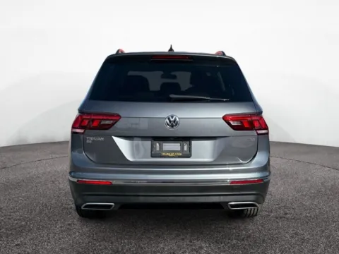 More photos of 2018 Volkswagen Tiguan 2.0T SE at House of Cars Arizona: Phoenix, Scottsdale, Tempe, Mesa, AZ