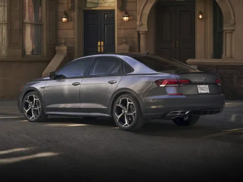 White 2021 Volkswagen Passat 2.0T SE for sale in Scottsdale, AZ