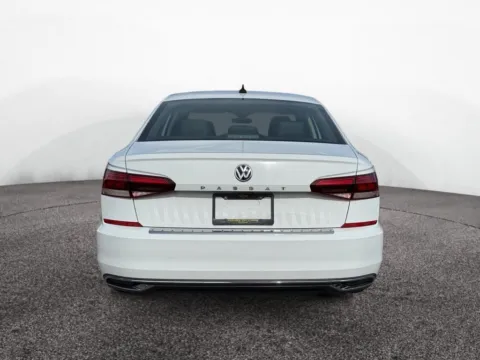 More photos of 2021 Volkswagen Passat 2.0T SE at House of Cars Arizona: Phoenix, Scottsdale, Tempe, Mesa, AZ