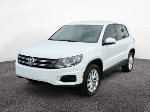 White 2018 Volkswagen Tiguan Limited 2.0T for sale in Scottsdale, AZ