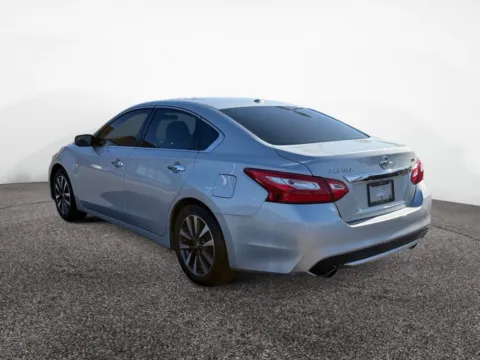 Another view of 2017 Nissan Altima 2.5 SV for sale in Scottsdale, AZ at House of Cars Arizona: Phoenix, Scottsdale, Tempe, Mesa