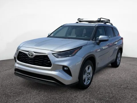 Silver 2021 Toyota Highlander LE for sale in Scottsdale, AZ