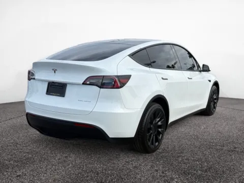 More photos of 2023 Tesla Model Y Long Range at House of Cars Arizona: Phoenix, Scottsdale, Tempe, Mesa, AZ