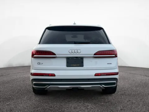 More photos of 2021 Audi Q7 Premium 45 TFSI quattro Tiptronic at House of Cars Arizona: Phoenix, Scottsdale, Tempe, Mesa, AZ