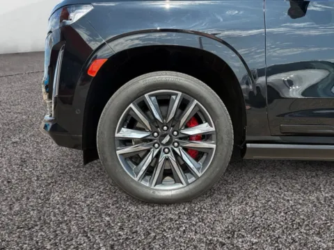 More photos of 2022 Cadillac Escalade Sport Platinum at House of Cars Arizona: Phoenix, Scottsdale, Tempe, Mesa, AZ