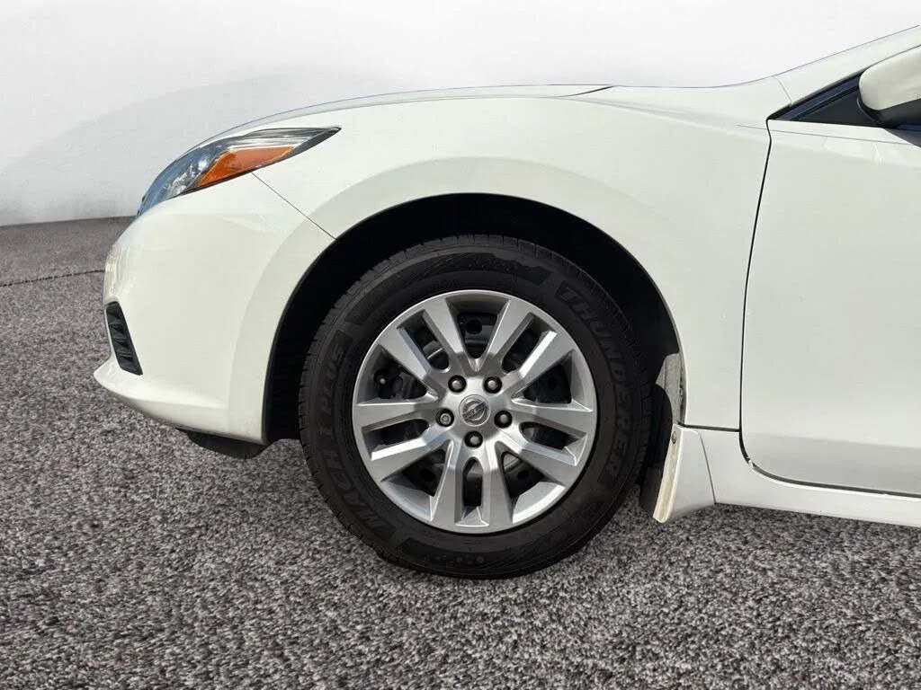 2018 Nissan Altima S - Photo 9