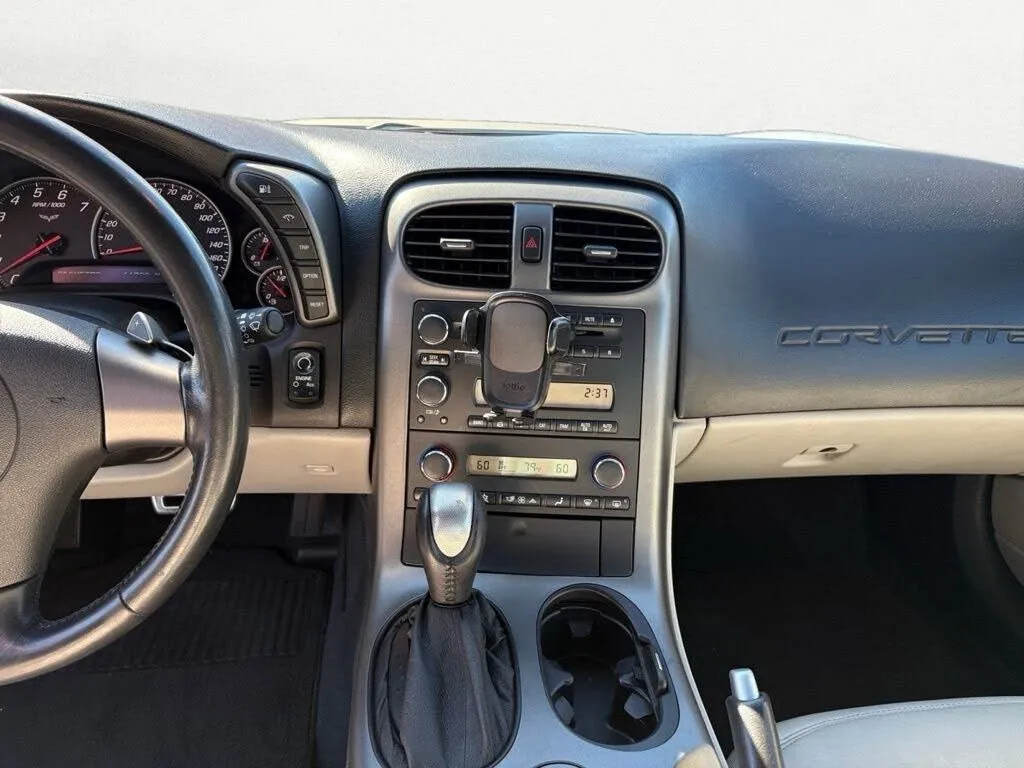 2007 Chevrolet Corvette Base - Photo 11